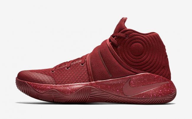 819583-600,Kyrie 2,Nike 819583-600 全红 Kyrie 2 “Red Velvet” 下周发售