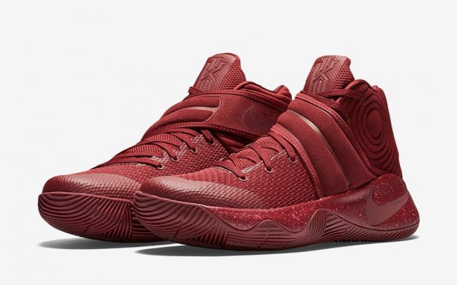 819583-600,Kyrie 2,Nike 819583-600 全红 Kyrie 2 “Red Velvet” 下周发售