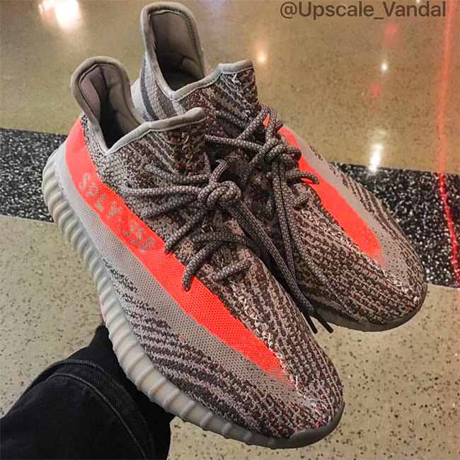 Yeezy 550 Boost,Yeezy 350 Boos  又一双 Yeezy 550 Boost Sample 样品实物曝光