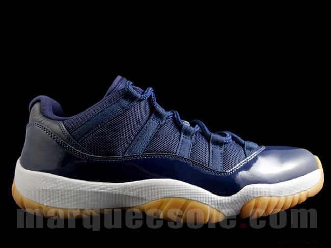 528895-405,AJ11 Low,Air Jordan 528895-405AJ11 百搭的新配色，Air Jordan 11 Low “Navy” 实物近赏