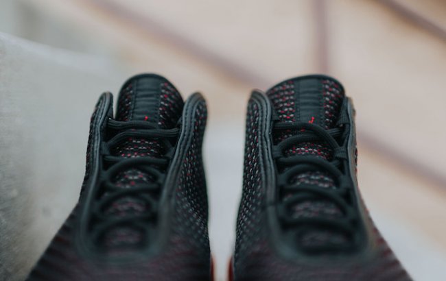 Jordan Horizon  Jordan Horizon “Bred” 公牛黑红装扮登场