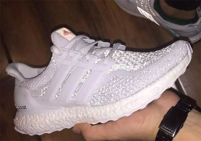 Ultra Boost,adidas,adidas Ultr  新版本？3M 反光版本的 Ultra Boost All White 亮相