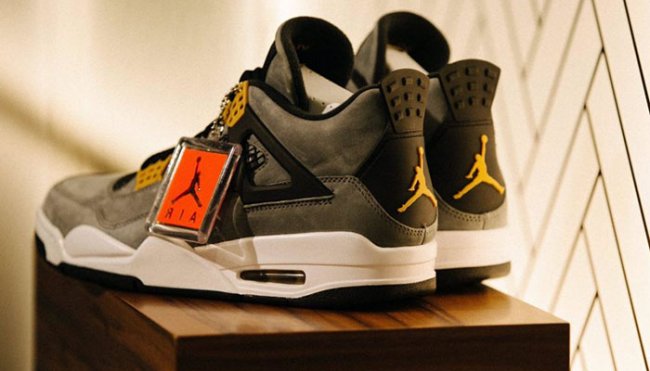 AJ4,Air Jordan 4 AJ4 同样仅此一双，Air Jordan 4 “Trophy Room” 限定版亮相