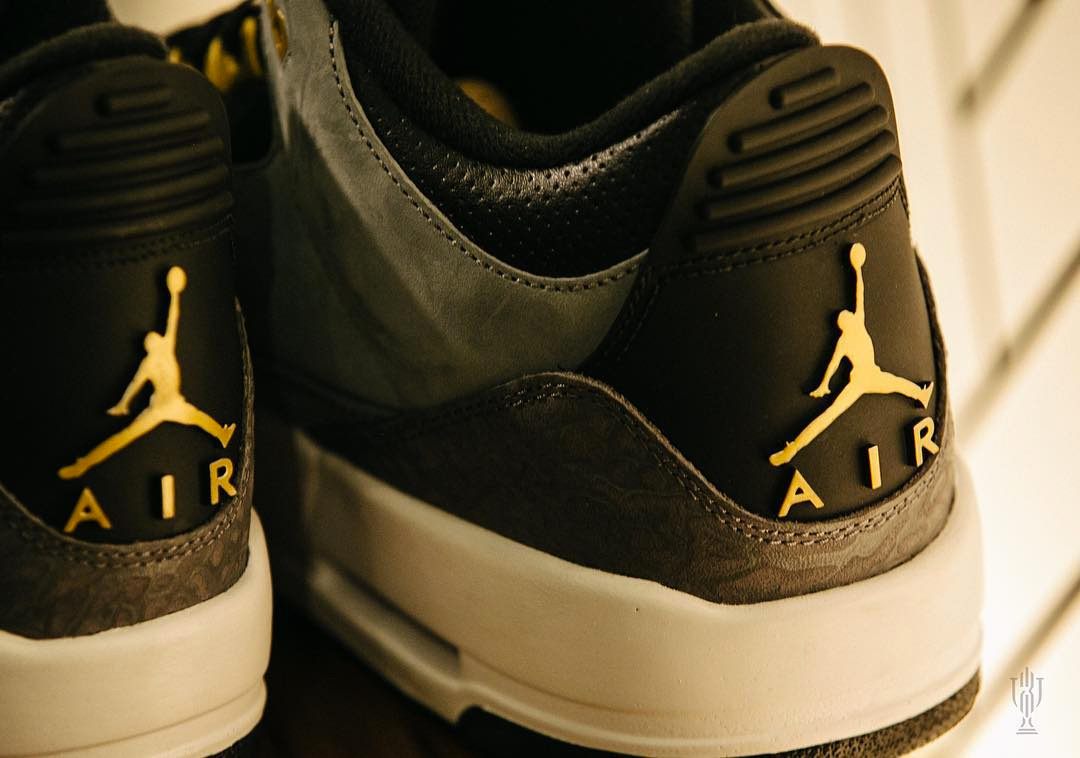 AJ3,Air Jordan 3 AJ3 继续！Air Jordan 3 “Trophy Room” 实物亮相