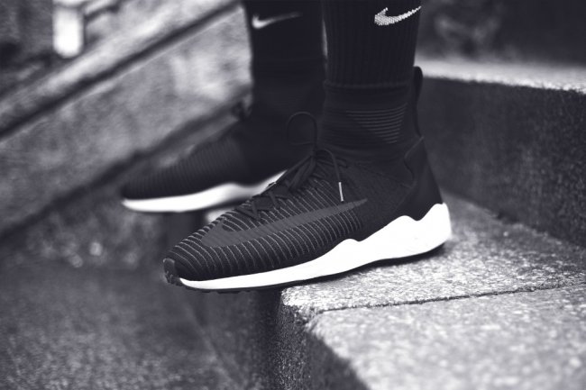 Zoom Mercurial Flyknit,Nike,Me  吕布二代！Nike Zoom Mercurial Flyknit 带来首款黑白配色