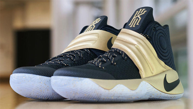 Kyrie 2,Nike  欧文上脚全新的奖杯配色 Kyrie 2 PE