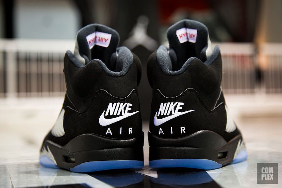 845035-003,AJ5,Air Jordan 5 845035-003AJ5 7 月发售，新款 Air Jordan 5 OG “Metallic Black” 美图欣赏