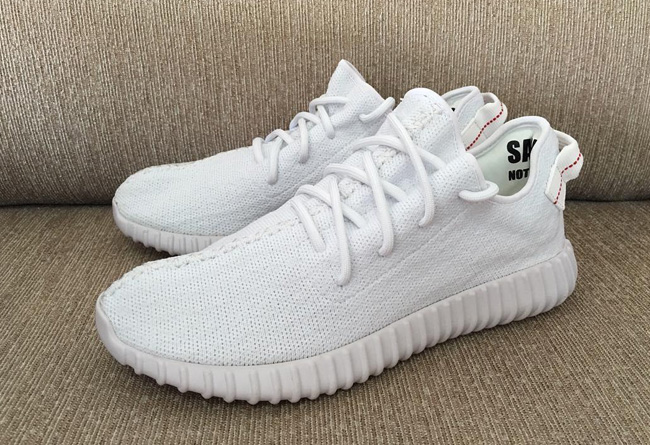 Yeezy 350 Boost,Yeezy 550 Boos  Yeezy 350 Boost “White” 实物近赏