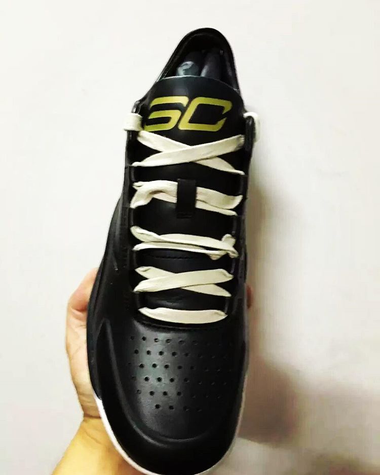 Curry 1,Under Armour  皮革鞋面！库里战靴也迎来了休闲款式？