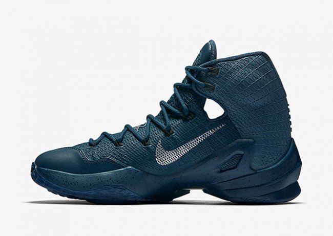 864942-440,LBJ13,LeBron 13,LeB 864942-440LBJ13 詹皇战靴 LeBron 13 Elite “Squadron Blue” 新色登场