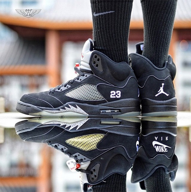 关于黑银 Air Jordan 5 “Metallic Black” 你必须要知道的 5 点！ 845035-003AJ5 球鞋资讯 ...