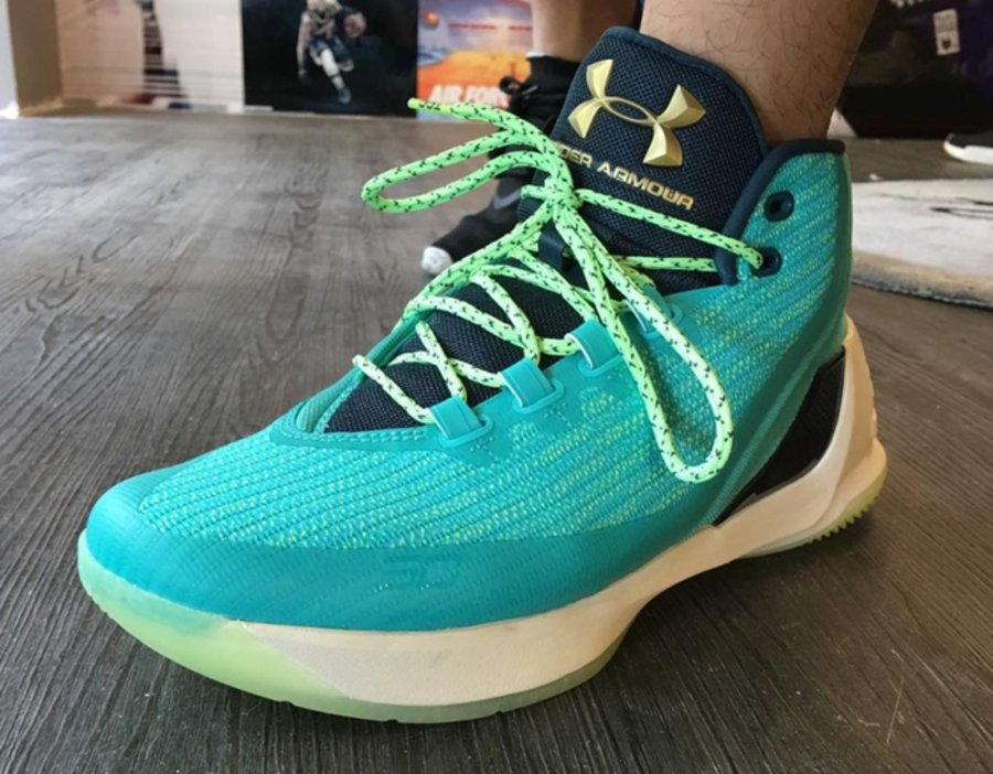 Curry 3,Under Armour  海豚配色？Under Armour Curry 3 上脚实拍