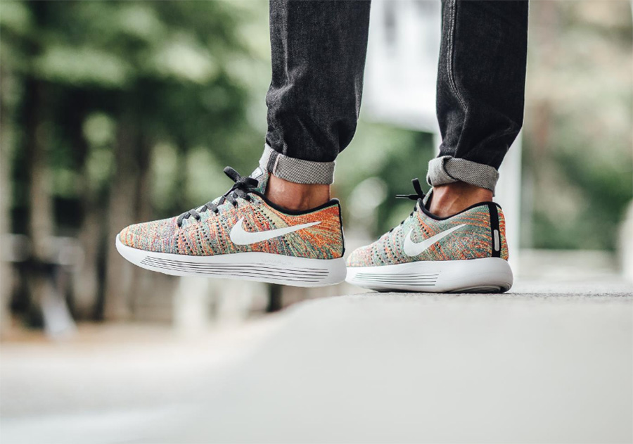 843764-004,LunarEpic,Flyknit 843764-004 彩虹色上脚！Nike LunarEpic Flyknit Low 精品配色登场