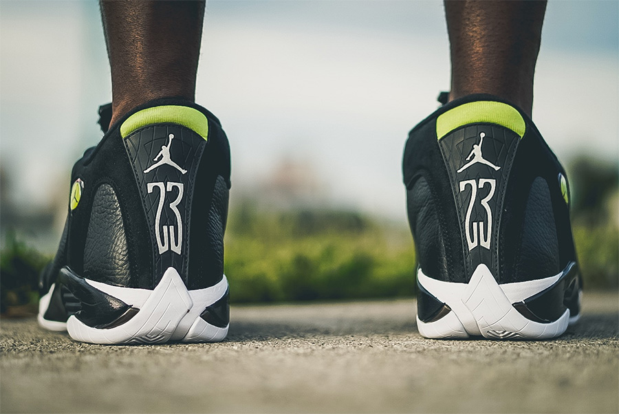 487471-005,AJ14,Air Jordan 14 487471-005AJ14  本周发售！Air Jordan 14 “Black/Vivid Green” 上脚实拍