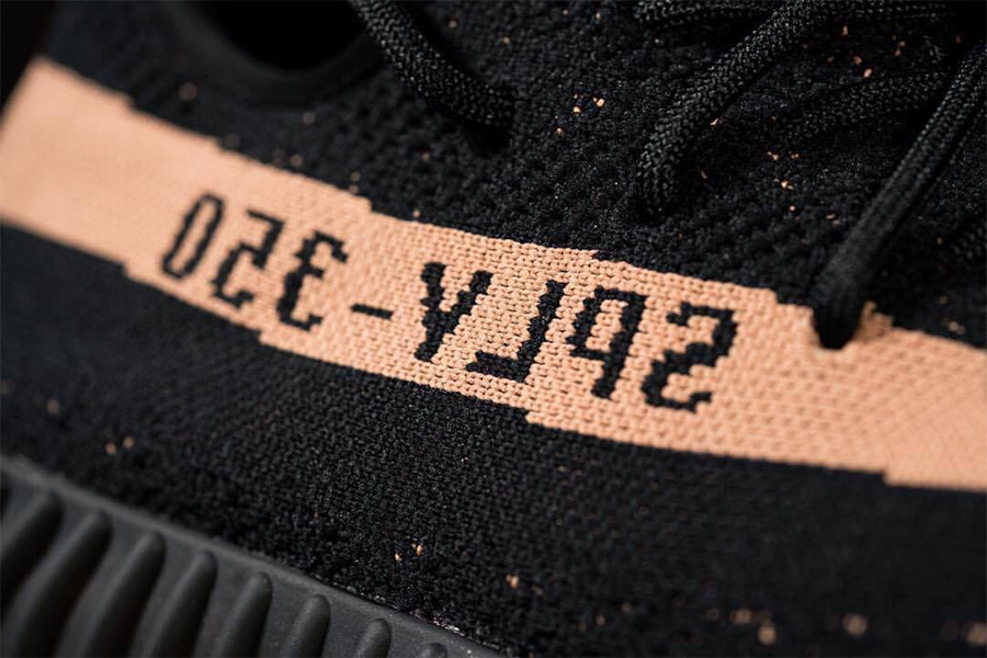 Yeezy 350 Boost,Yeezy  Yeezy 350 Boost V2 “Black Peach” 实物近赏