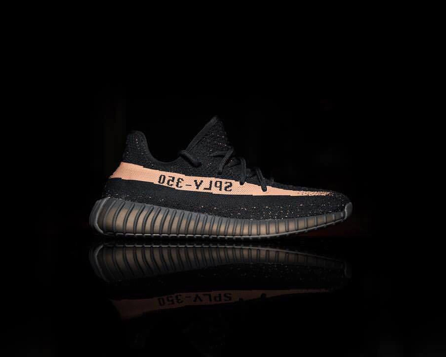 Yeezy 350 Boost,Yeezy  Yeezy 350 Boost V2 “Black Peach” 实物近赏