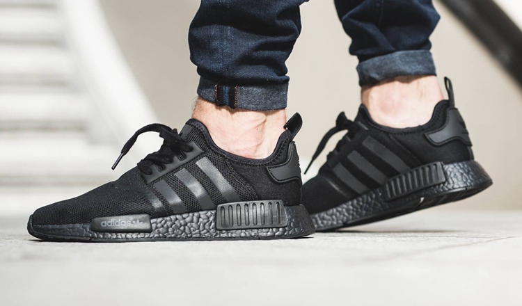 adidas,nmd,S31508  告别白色 Boost！adidas NMD R1 “Triple Black” 即将发售