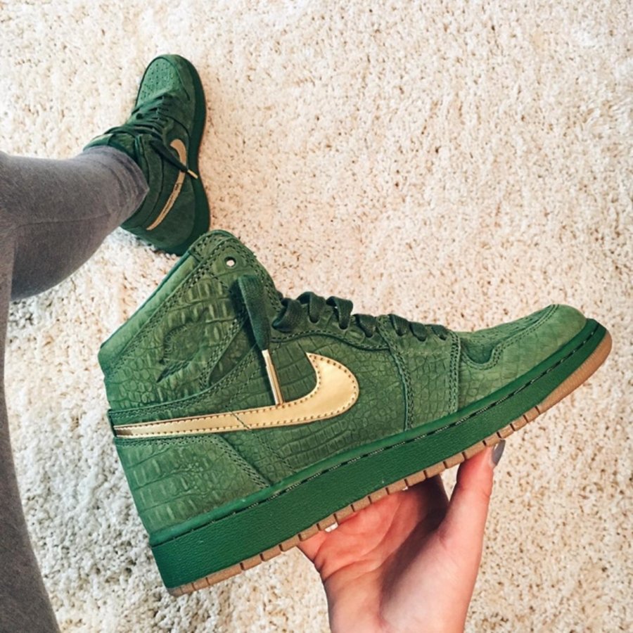 Air Jordan 1,AJ1  奢华质感！Air Jordan 1 “Green Croc Suede” 再次现身