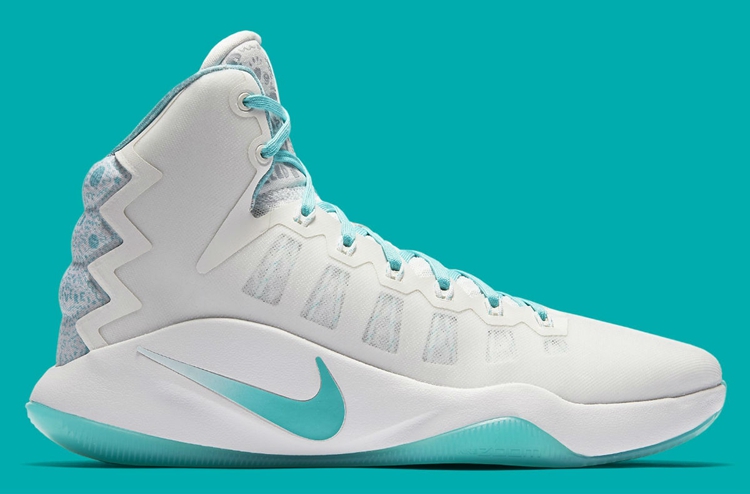 Nike,Hyperdunk 2016  Nike 为“女杜兰特” Delle Donne 推出 Hyperdunk 2016 专属战靴