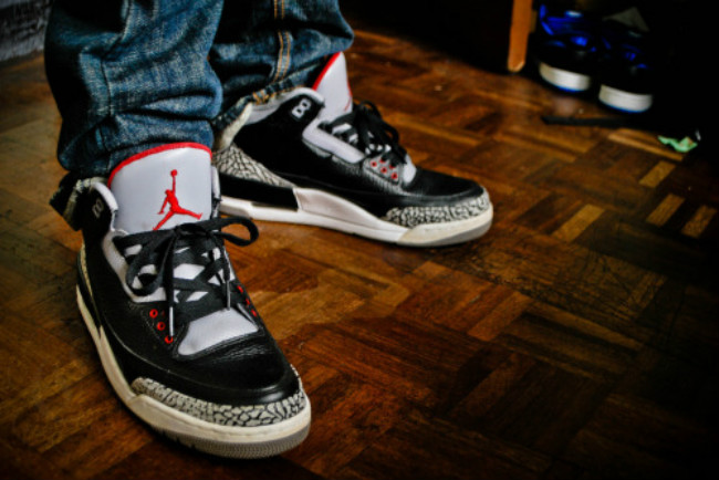 我用两双airjordan3帮你搅水泥