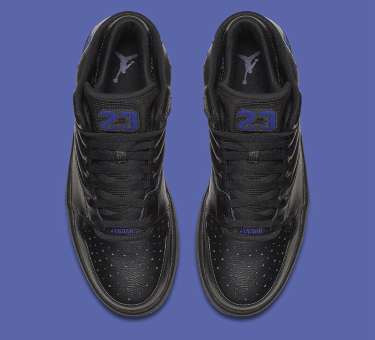 AJ,Air Jordan 1 Flight 4  带节奏？Air Jordan 1 Flight 4 “Space Jam” 年底登场