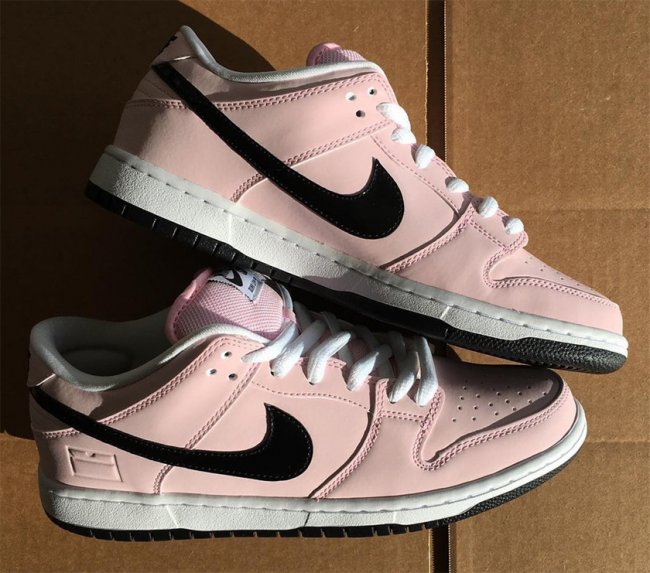 Dunk SB,Nike,833474-601 833474-601 全鞋面反光耀眼！Nike Dunk SB Low “Pink Box” 致敬经典鞋盒