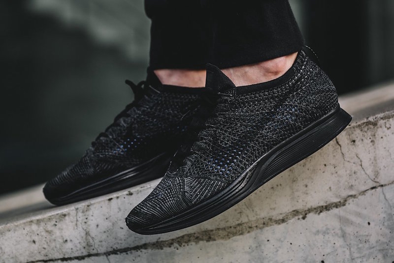 Nike,Flyknit Racer,526628-009  精致小黑鞋！Nike Flyknit Racer “Triple Black” 明日发售