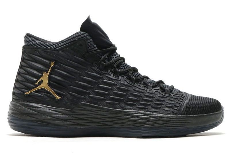 Jordan,Melo M13,881562-004  羽翼加身！安东尼最新战靴 Jordan Melo M13 黑金配色近赏