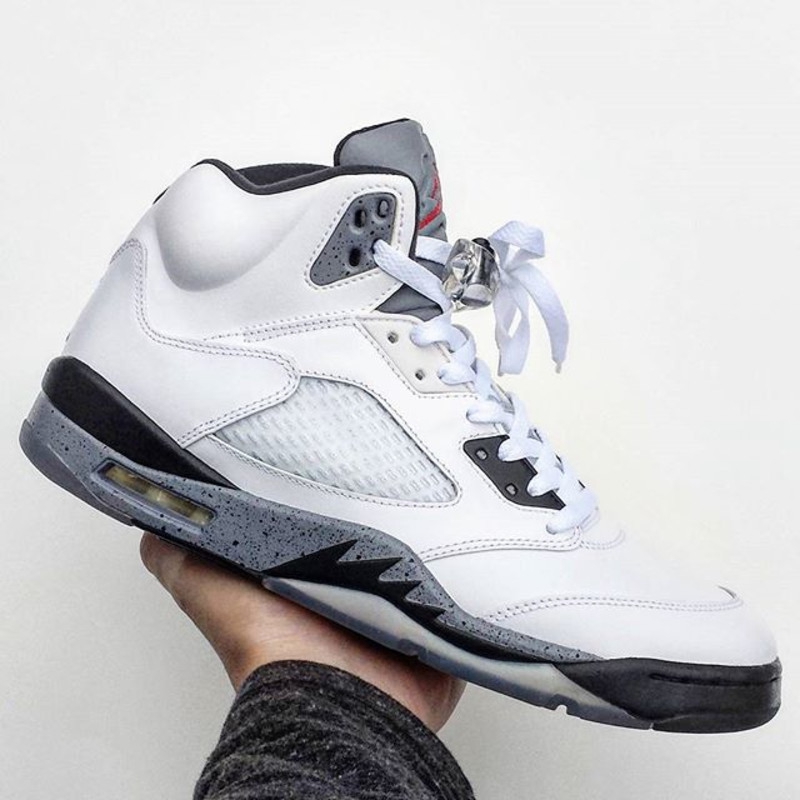 代,大年,Air,Jordan,释出,款,配色,近日,网络,  5 代大年？Air Jordan 5 释出 4 款配色