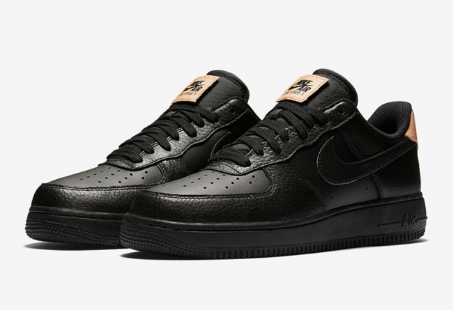 Nike, Air Force 1  鞋舌极具特点！新款白色 Air Force 1 实物近赏
