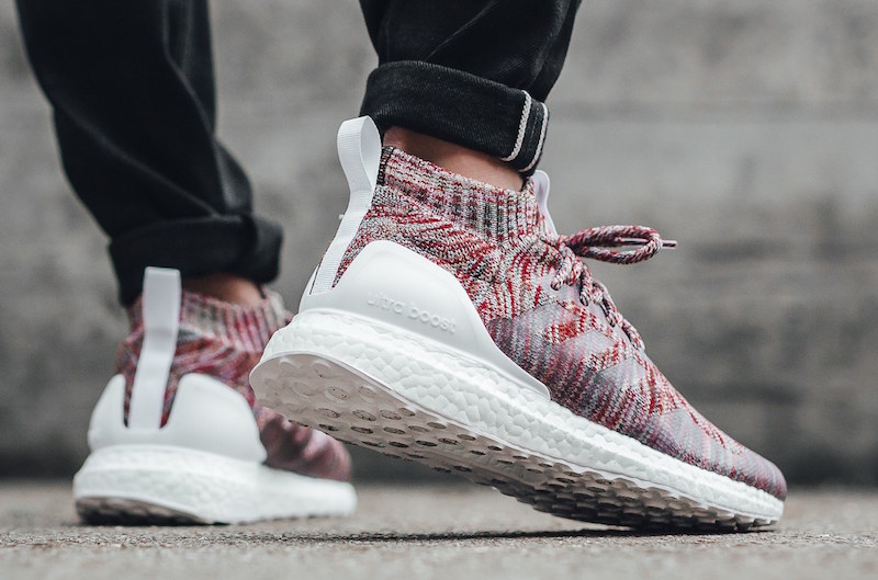 BY2592,KITH,Ultra Boost BY2592 多彩袜子！KITH x adidas Ultra Boost Mid 将再度发售！