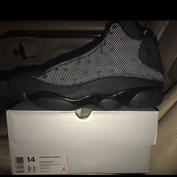 414571-011,AJ13,Air Jordan 13 414571-011AJ13 本月发售！Air Jordan 13 “Black Cat” 拉开十三代的发售大幕！