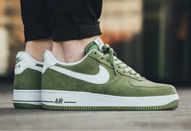 Nike, Air Force 1  极具质感的 Air Force 1 再次推出全新配色