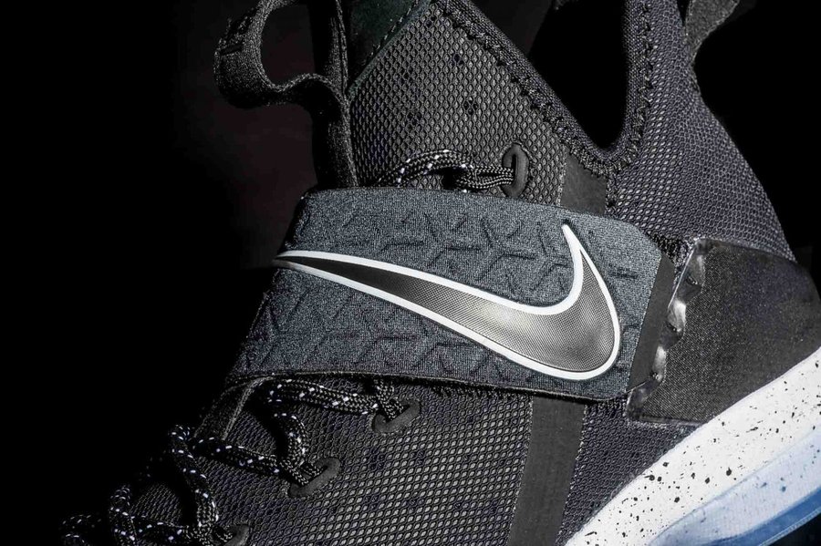 LBJ14,LeBron 14,Nike LBJ14 深入细节看个够！LeBron 14 “Black Ice” 精致近赏