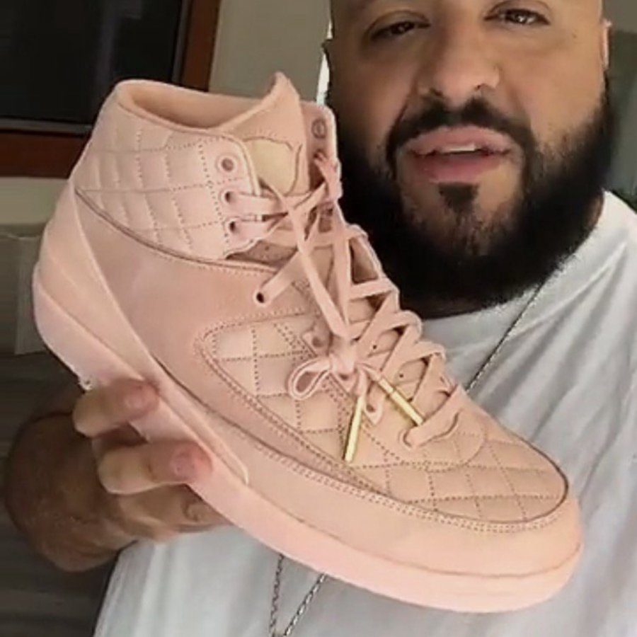 Air Jordan 2,AJ2,Don C  花式晒鞋！DJ Khaled 粉色西装演绎 Don C x Air Jordan 2