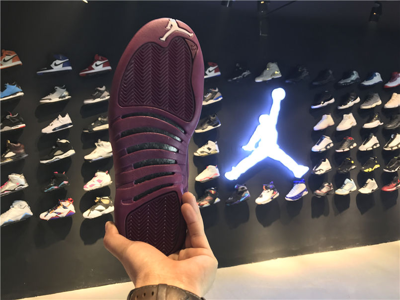 AJ12,Air Jordan 12,PSNY AJ12 同样的质感体验！酒红配色 PSNY x Air Jordan 12 实物亮相