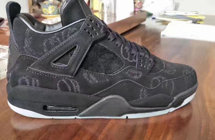 Nike,KAWS x Air Jordan 4  又一双重磅猛货！KAWS X AJ4 黑麂皮曝光