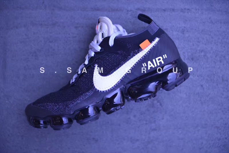 VaporMax,Nike,AA3831-001 AA3831-001 色调讨好细节夸张，这双 VaporMax 是目前最个性的配色！