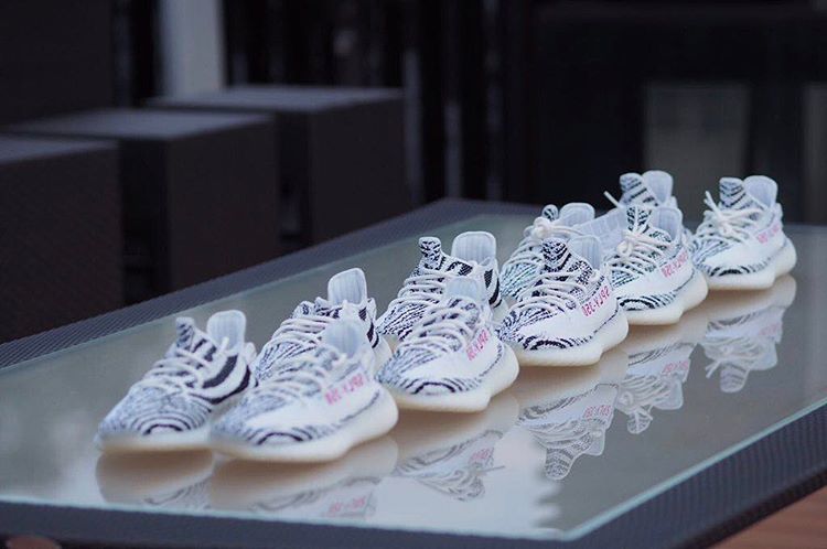 CP9654,Yeezy 350 Boost V2,Yeez CP9654 白斑马 Yeezy 350 Boost V2 将在月底 24 号再度发售！？