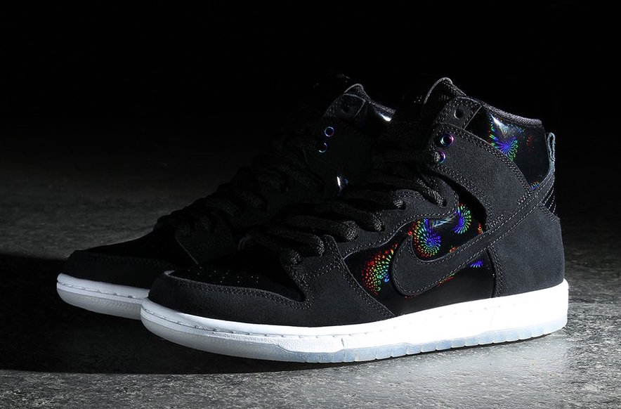 Nike,Nike SB Dunk High,854851-  彩虹全息反光！全新 Nike SB Dunk High 下月发售