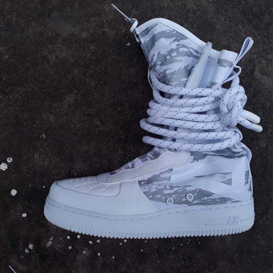 Nike,SF-AF1  缠绕鞋带 + 超长拉链！新款 SF-AF1 High 上脚你给打几分？