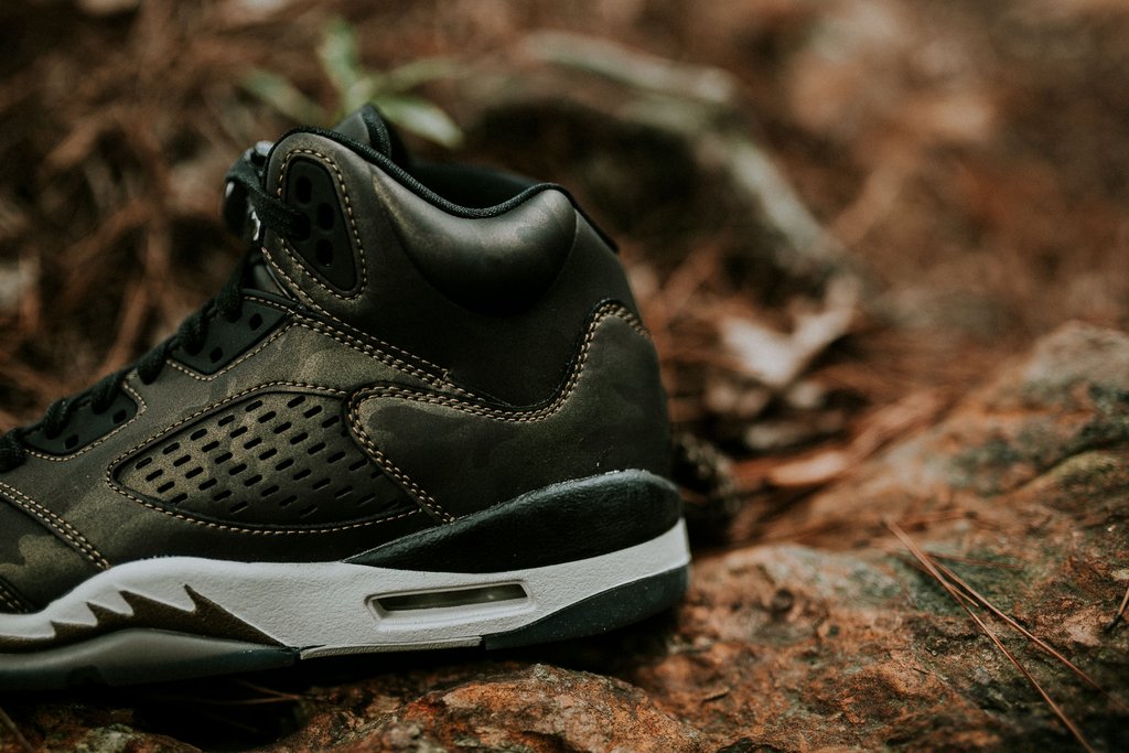 奢华迷彩女款airjordan5premium明早九点发售