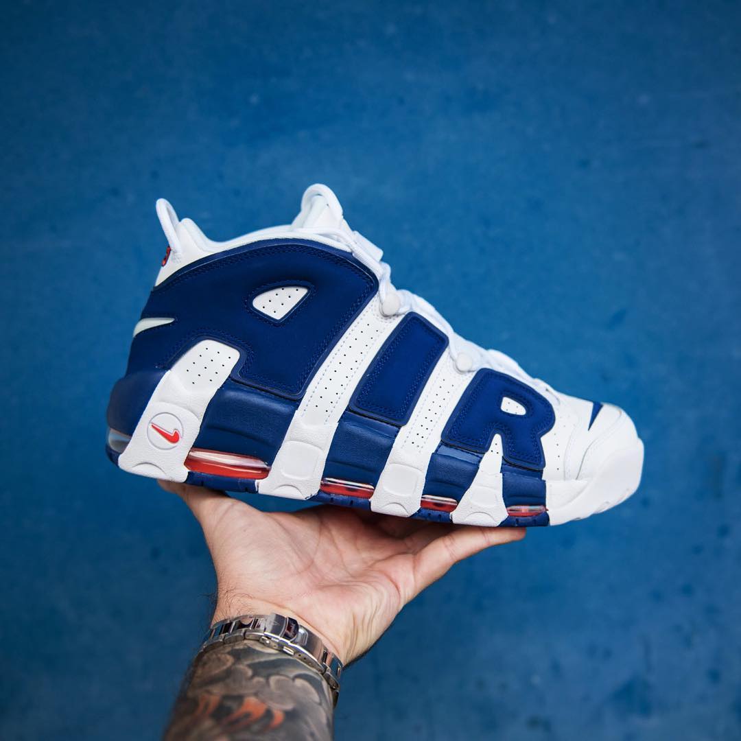 Nike,Air More Uptempo,921948-1  实物美如画！周末发售的尼克斯大 Air 你给打几分？