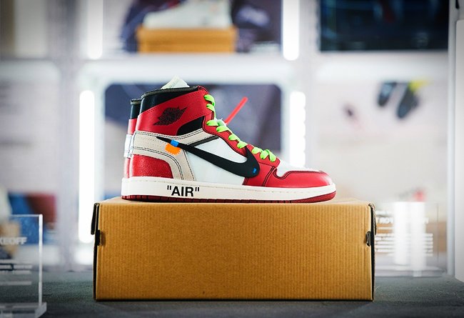 Virgil Abloh,Nike,Air Jordan 1  OFF-WHITE x Air Jordan 1 荣获年度最佳球鞋！