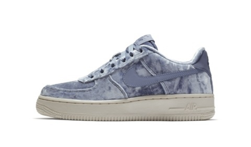 Air Force 1,Nike  华丽丝绒鞋面！两款女生专属 AF1 现已正式登场