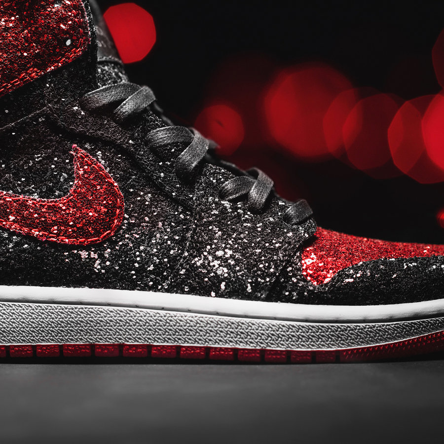 the shoe surgeon 打造 $1000 美元的限量圣诞 aj1