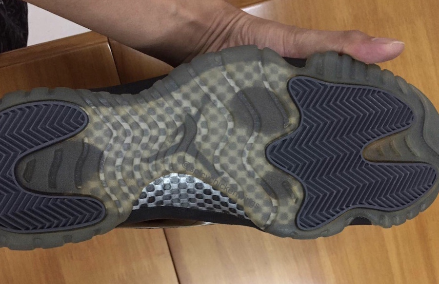 Air Jordan 11,AJ11,378037-005  明年 5 月！2018 款 Air Jordan 11 “Blackout” 再曝 Sample 谍照！