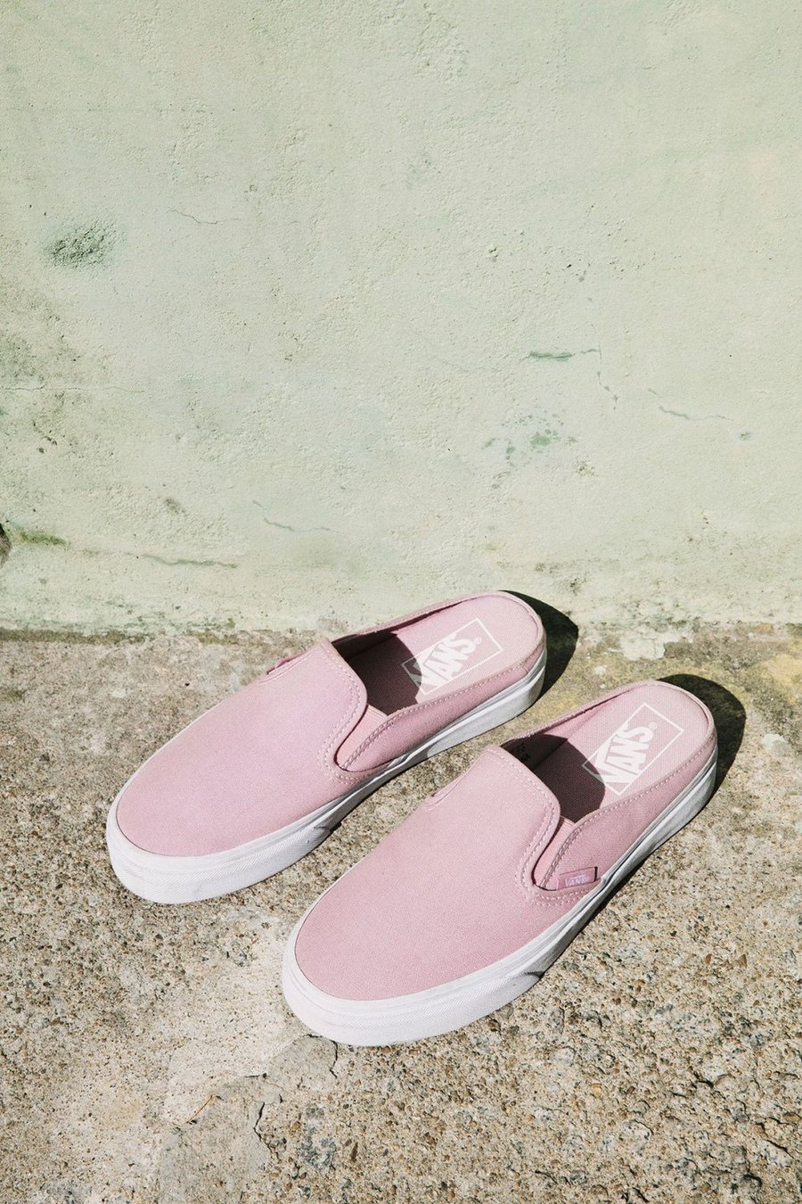 Vans,Slip-On,Old Skool  夏季懒人鞋！两款 Vans 经典鞋型即将发售！