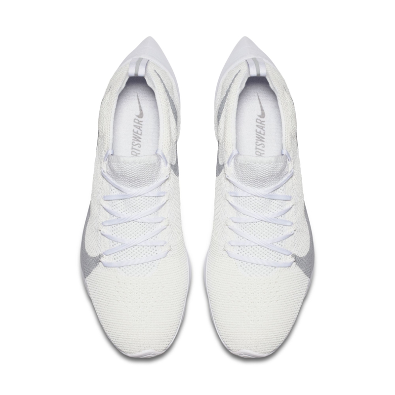 Nike,Vapor Street,  人气纯白现身！潮流跑鞋 Vapor Street 带来两双全新配色