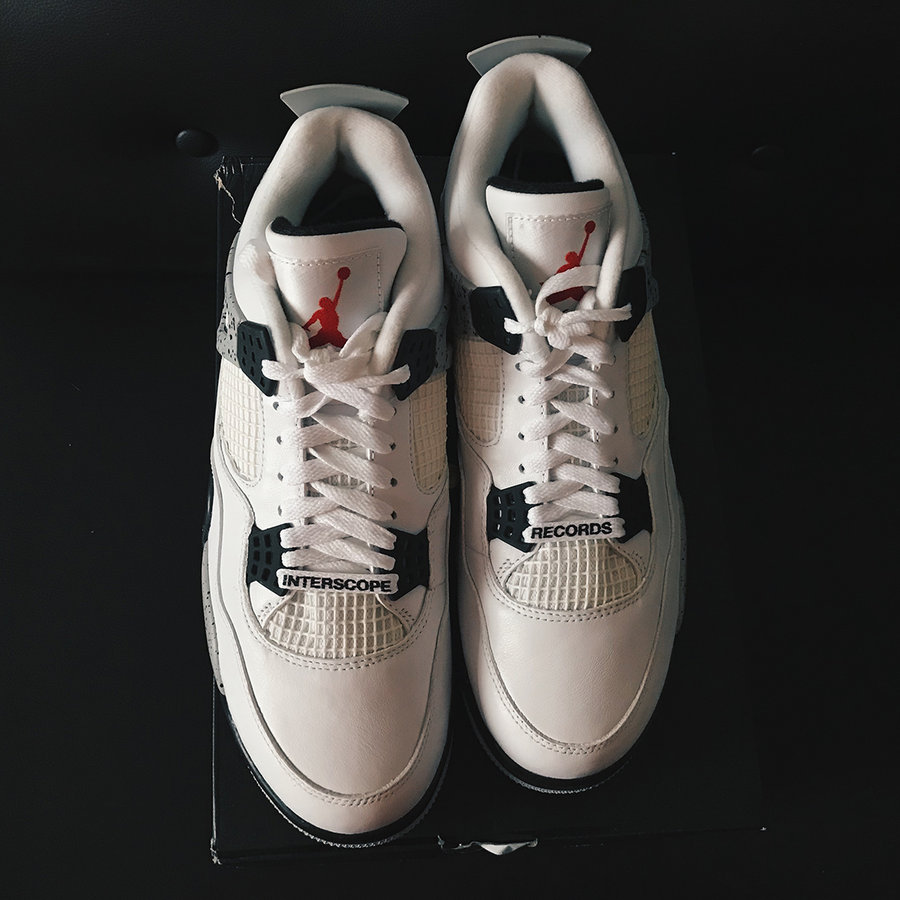 AJ4,Air Jordan 4  买不到系列！著名唱片公司联名 Air Jordan 4 推出亲友版本